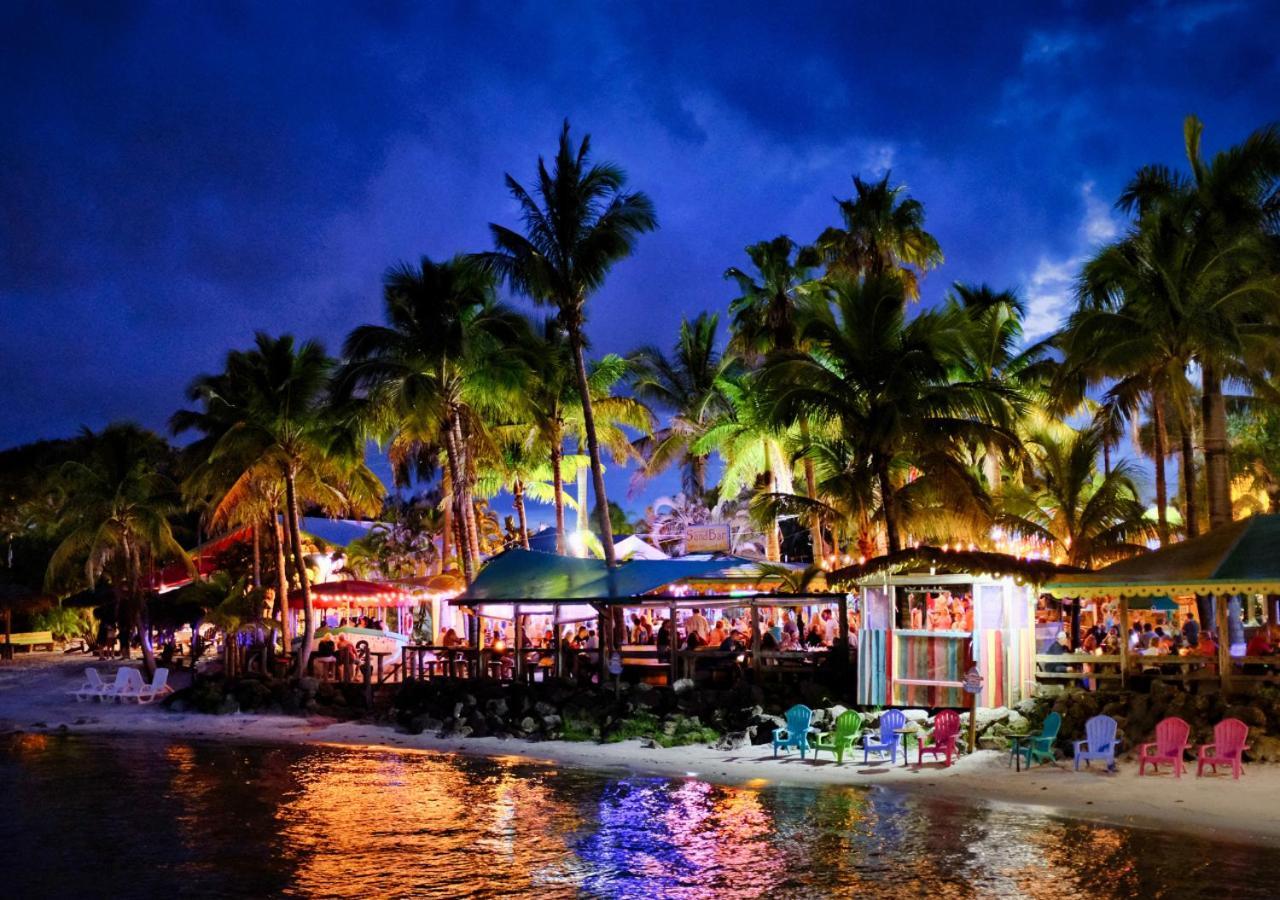 Capt Hirams Resort Sebastian Luaran gambar