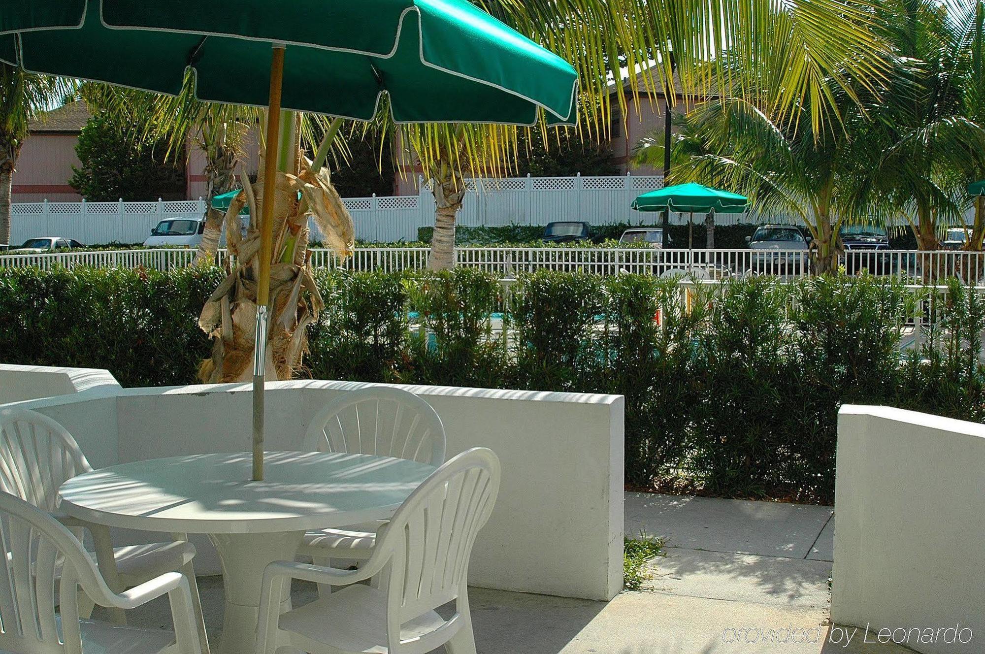 Capt Hirams Resort Sebastian Restoran gambar
